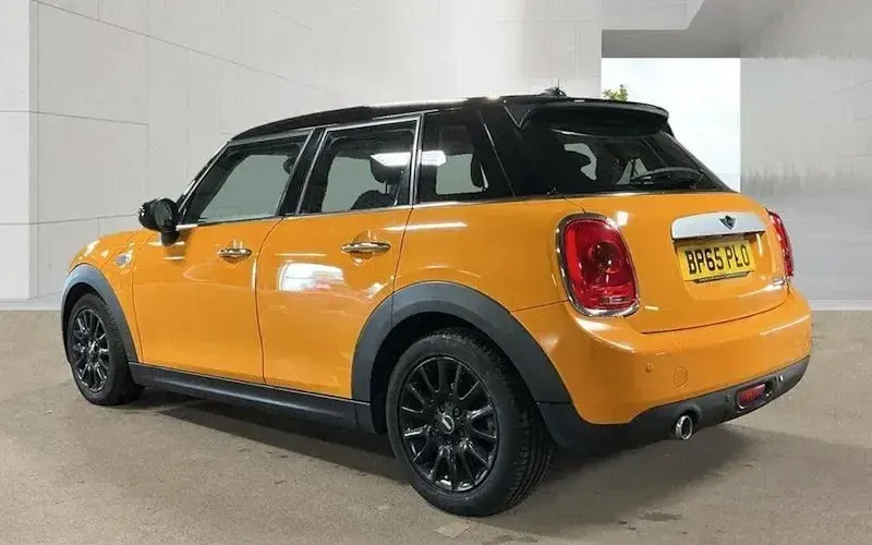 Used Mini Cooper D Hatch 116 HP (85 kW) 2017 Hatchback