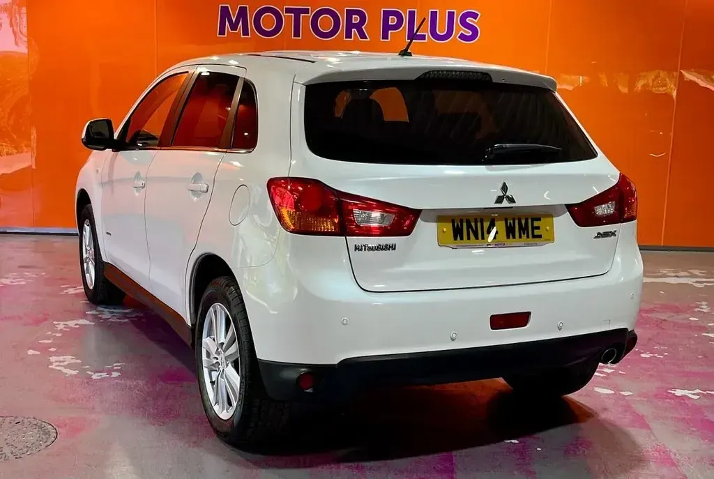 Used Mitsubishi ASX 114 HP (83 kW) 2014 White SUV