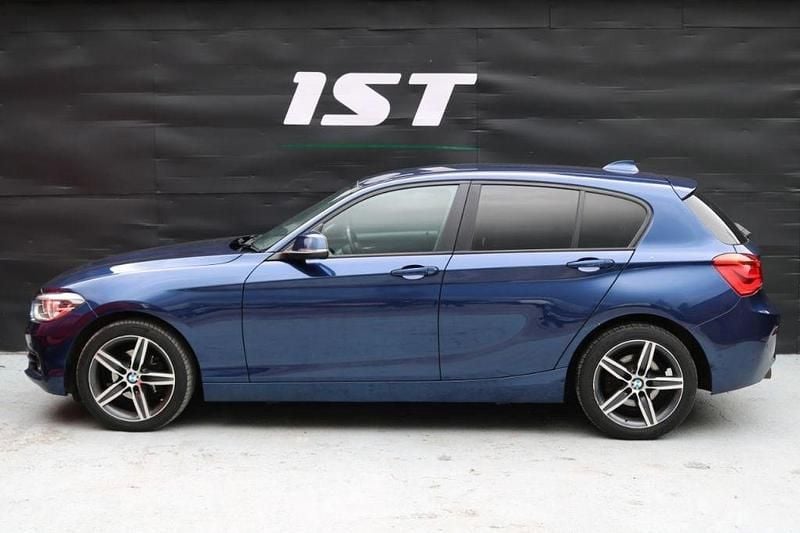 Used BMW 118 Sport Line 2018 Blue Hatchback