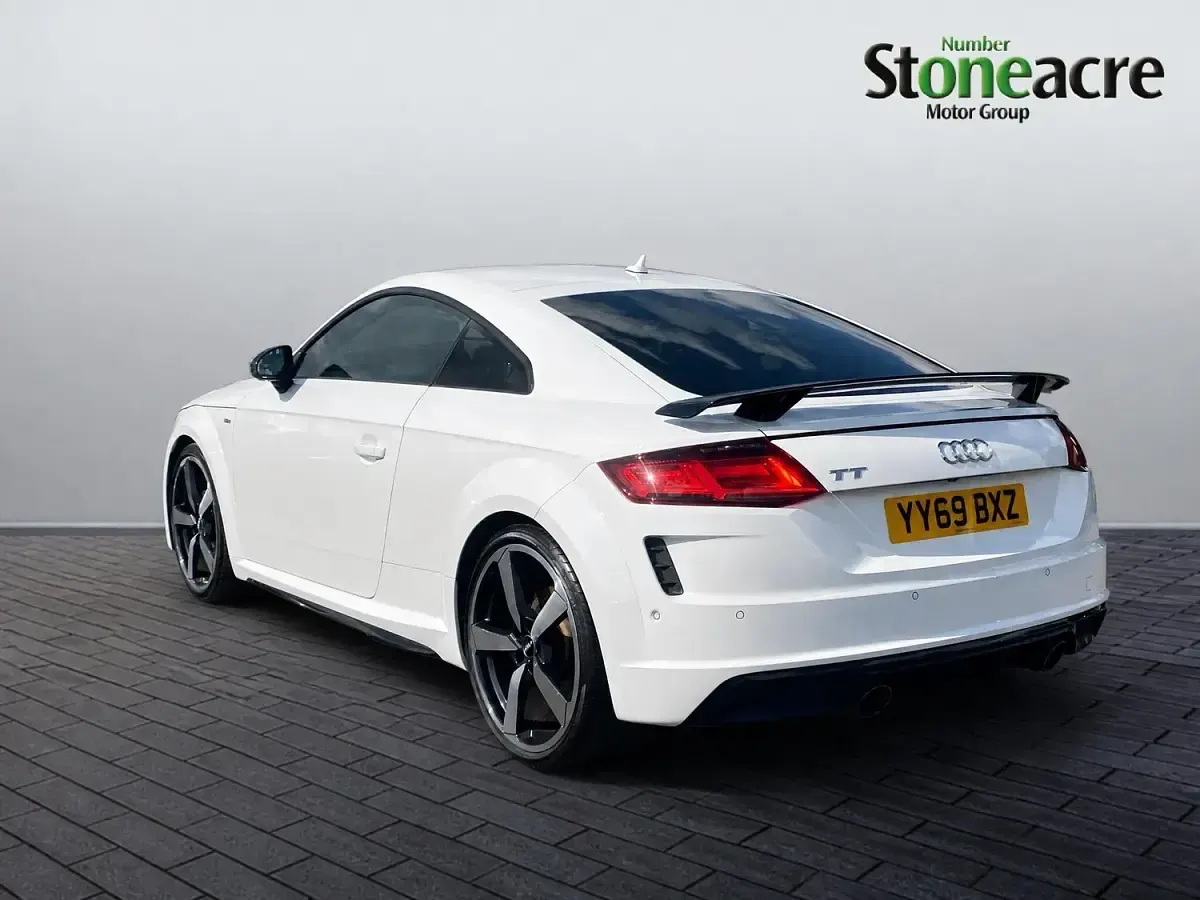 Used Audi TT Comfort 194 HP (142 kW) 2019 White Coupe