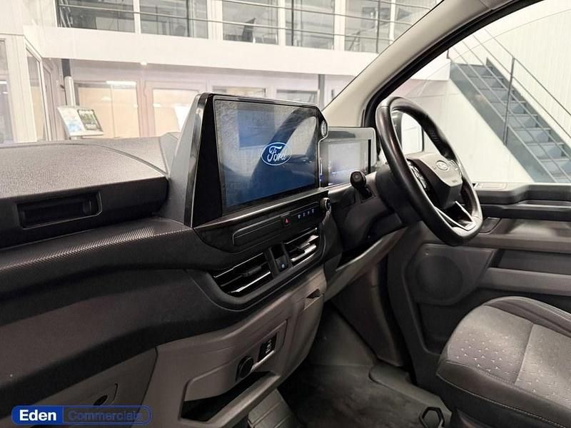 Usado Ford Transit Custom Limited 136 CV (100 kW) 2024 Gris Van