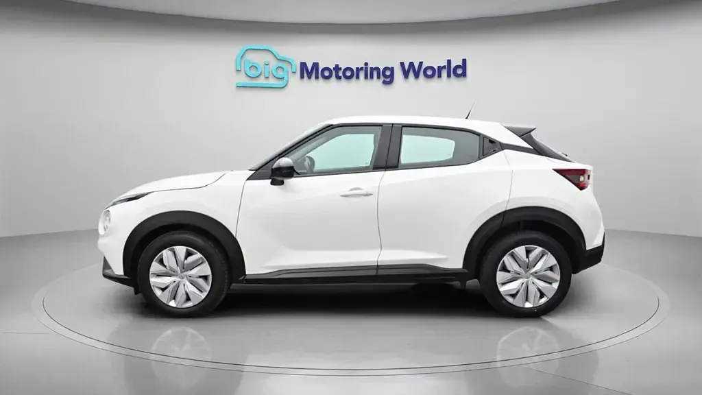 Gebraucht Nissan Juke Acenta 114 PS (83 kW) 2023 Weiß SUV