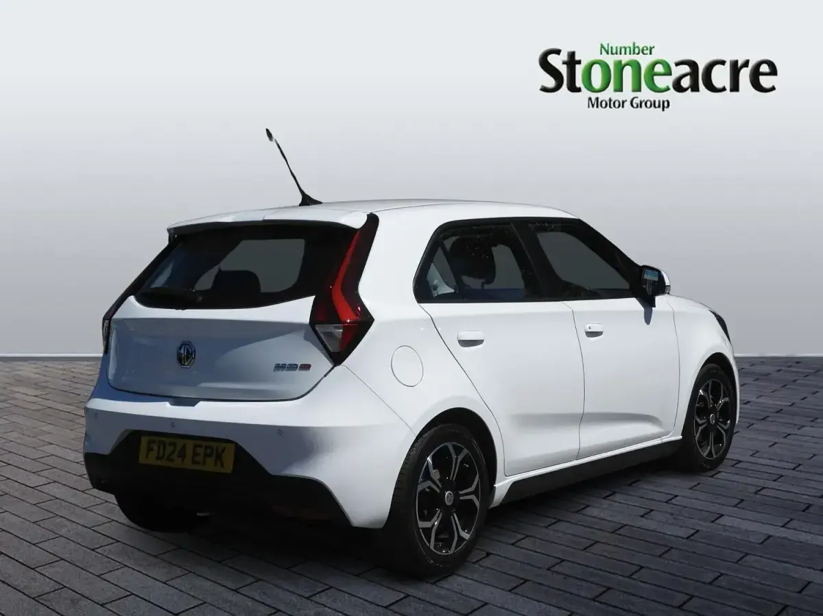 Used MG MG3 Exclusive 106 HP (77 kW) 2024 White Hatchback