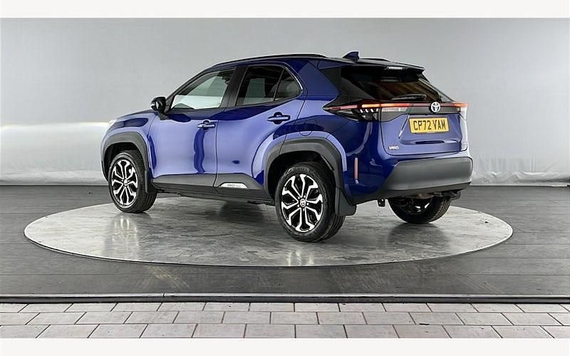 Used Toyota Yaris Hybrid Design 116 HP (85 kW) 2025 Estate