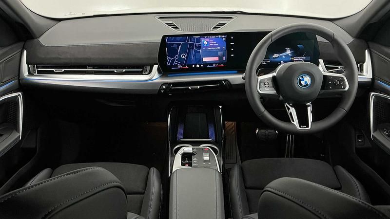 Used BMW iX2 M Sport 227 kW (309 HP) 2025 White SUV