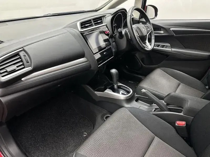 Used Honda Jazz EX 102 HP (75 kW) 2017 Red Hatchback