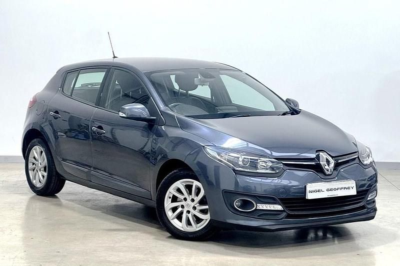 Grey Used 2016 Renault Mégane III Dynamique Hatchback | £6,950 (A bit pricey) - Image 1/4