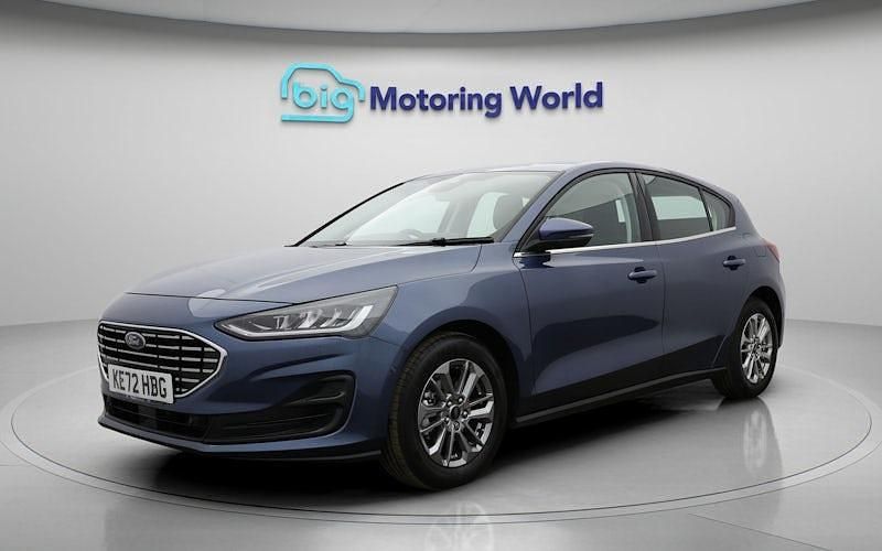 Used Ford Focus Titanium 125 HP (91 kW) 2023 Blue Hatchback