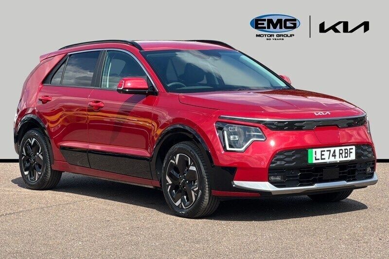 Runway red New 2025 Kia e-Niro 2 SUV | £29,490 (Expensive) - Image 1/3