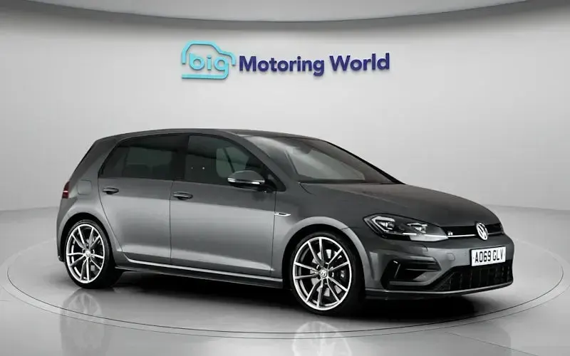 Used VW Golf VIII R 300 HP (220 kW) 2020 Hatchback