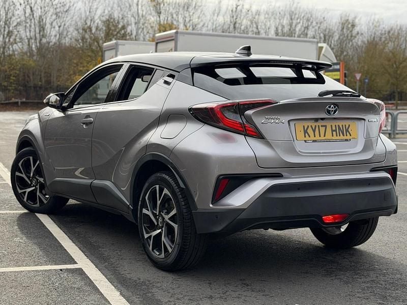 Used Toyota C-HR 122 HP (89 kW) 2017 Silver SUV