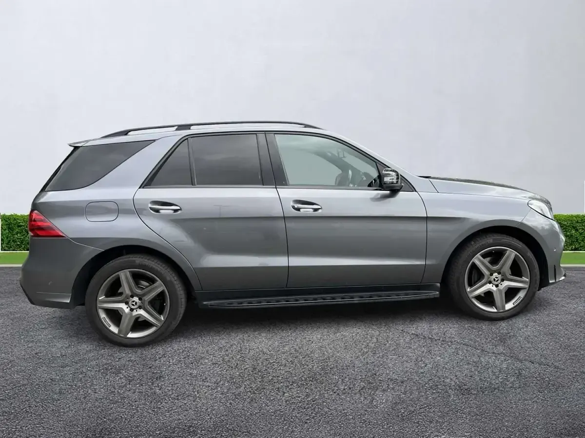 Usado Mercedes GLE250 AMG 2018 Cinzento Carrinha