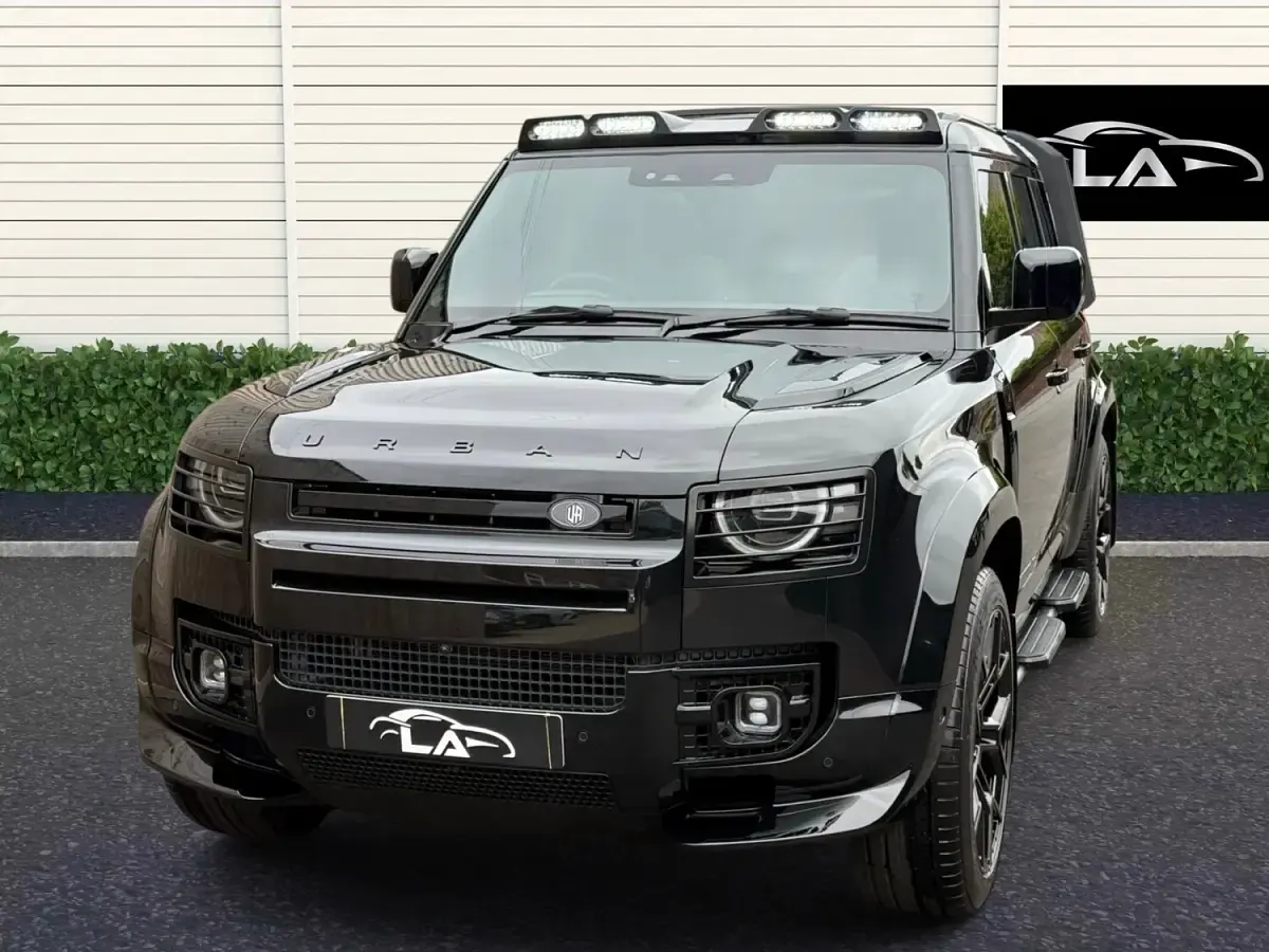 Used Land Rover Defender SE Dynamic 2026 Black SUV