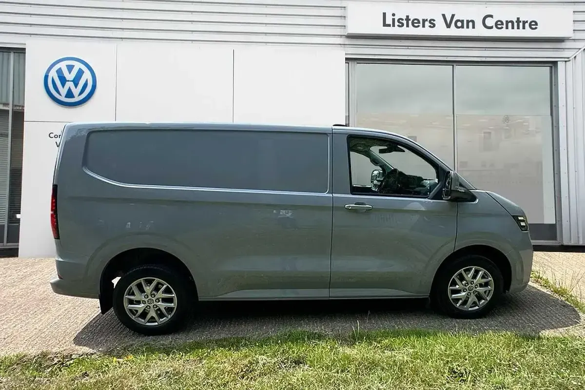 Begagnad VW Transporter Pro 2025 Grå Van