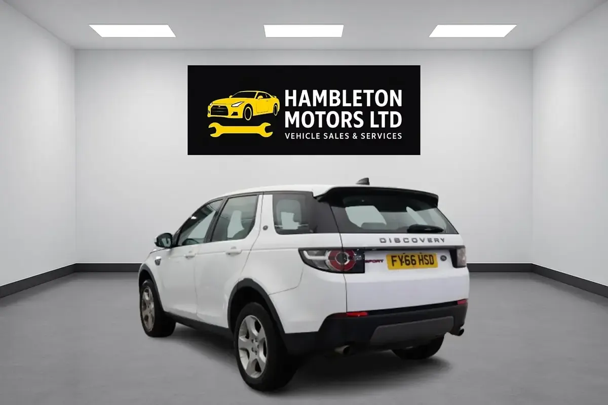Used Land Rover Discovery Sport SE 150 HP (110 kW) 2016 White SUV