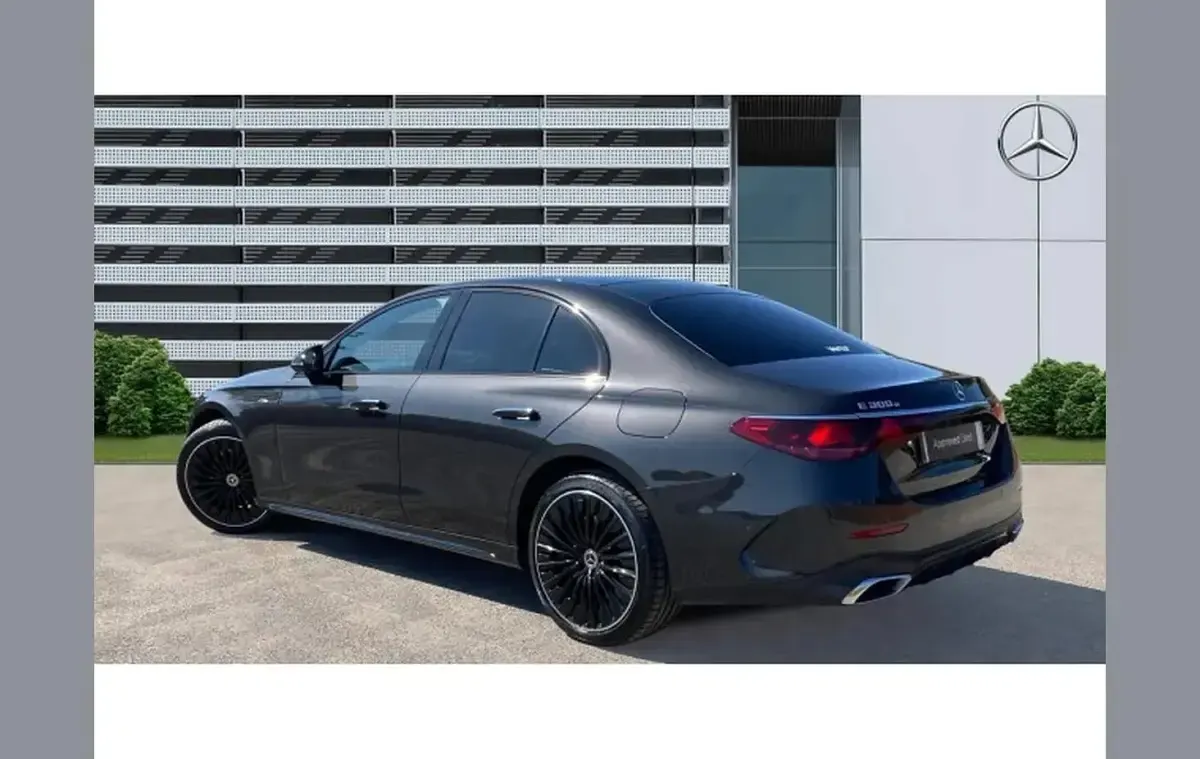 Used Mercedes E300 Urban 308 HP (226 kW) 2025 Grey Sedan