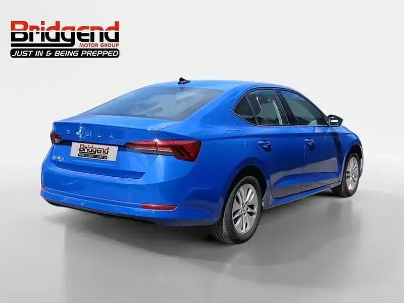 Used Skoda Octavia SE Technology 110 HP (80 kW) 2021 Blue Hatchback
