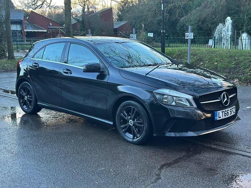 Used Mercedes A160 SE 2016 Black Hatchback