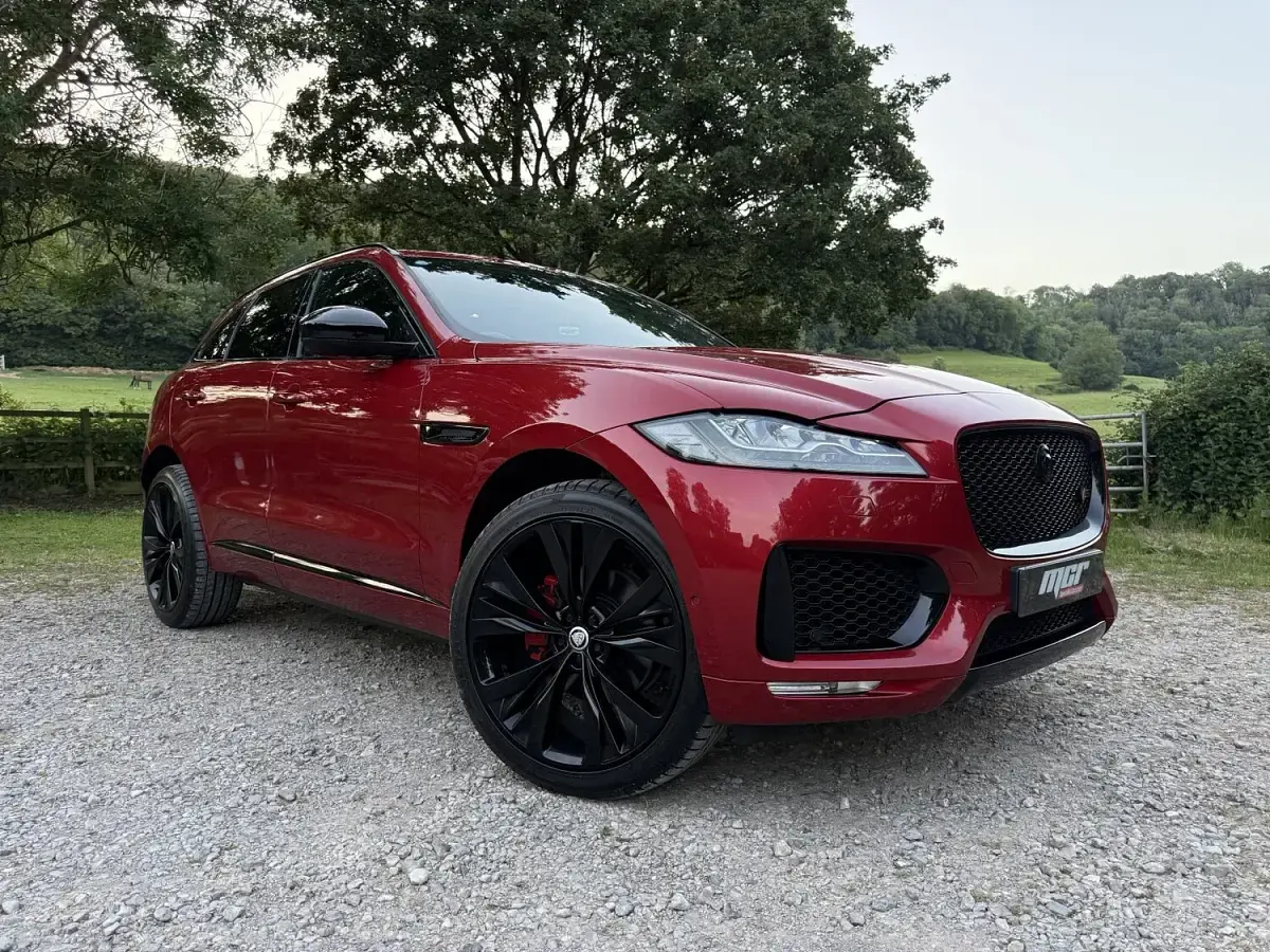 Used Jaguar F-Pace S 300 HP (220 kW) 2016 Red SUV