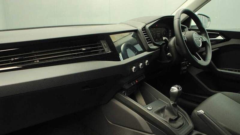 Used Audi A1 Design 94 HP (69 kW) 2023 White Hatchback