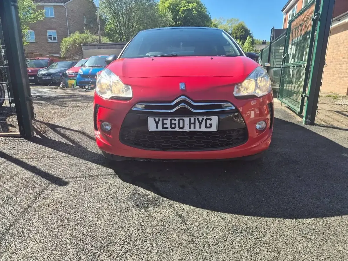 Used Citroën DS3 2010 Red Hatchback