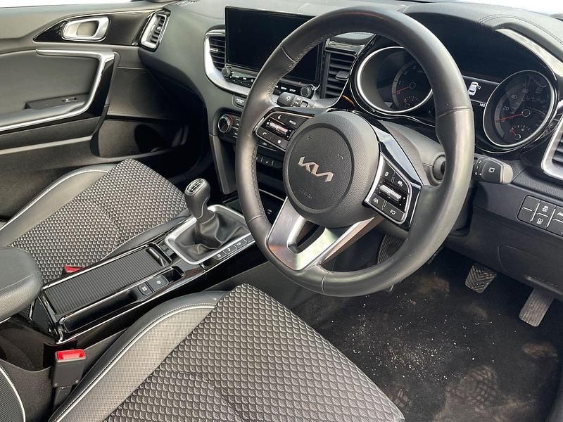 Used Kia XCeed 160 HP (117 kW) 2023 Grey SUV