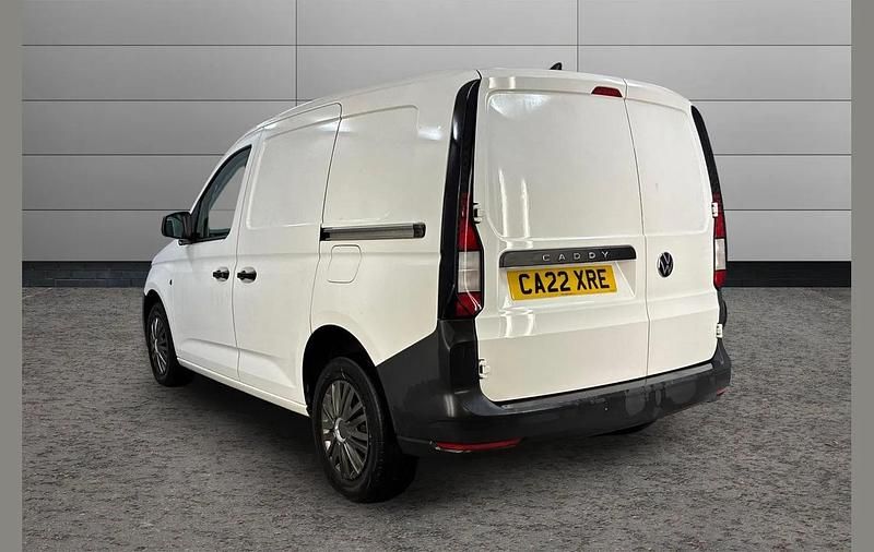 Used VW Caddy 73 HP (53 kW) 2022 White MPV