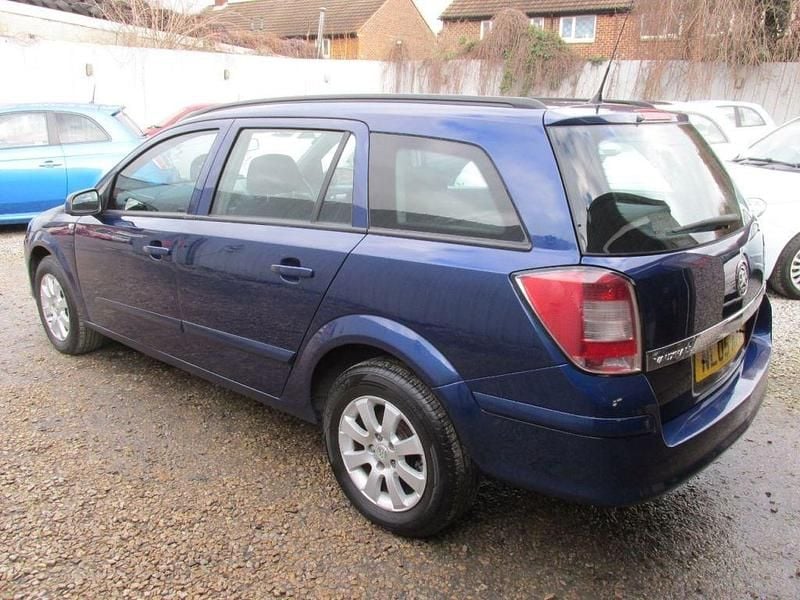 Used Vauxhall Astra Club 2005 Blue Estate
