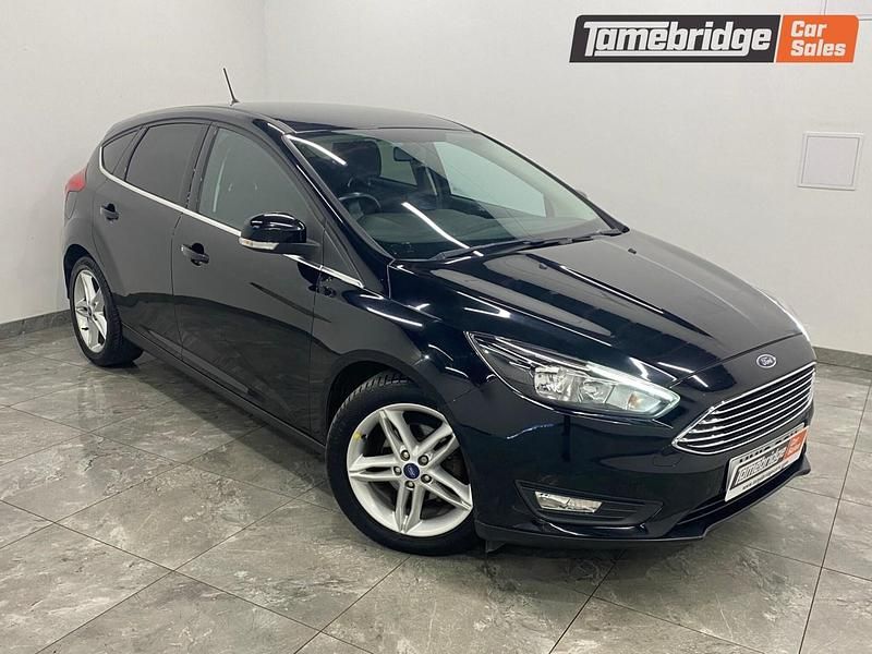 Black Used 2018 Ford Focus Zetec Hatchback | £4,295 (Fair price) - Image 1/4
