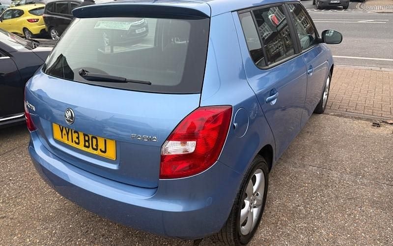 Used Skoda Fabia SE 69 HP (50 kW) 2014 Hatchback