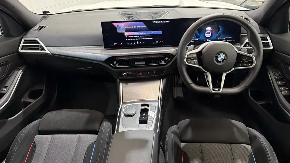 Usado BMW 320 M Sport 181 HP (133 kW) 2025 Branco Sedan