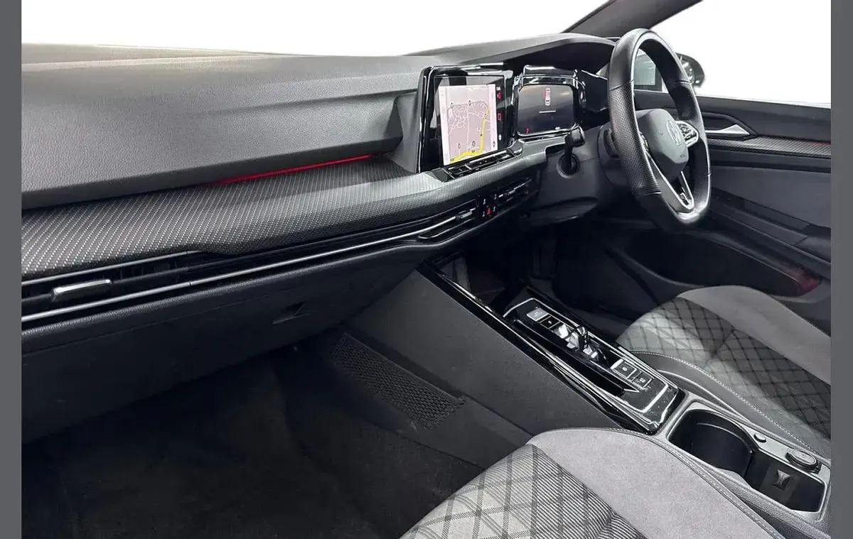 Used VW Golf VIII R-line 147 HP (108 kW) 2023 Silver Hatchback