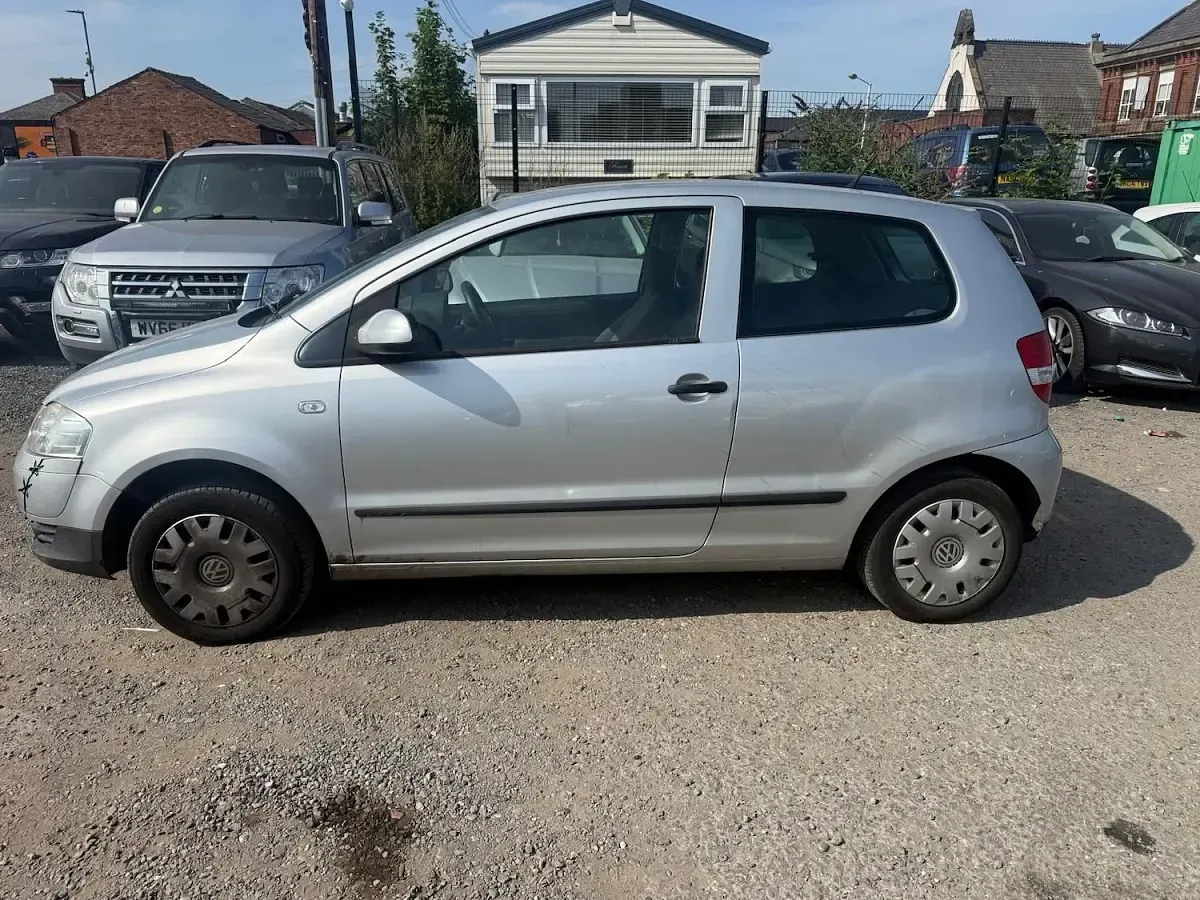 Used VW Fox 55 HP (40 kW) 2010 Silver Hatchback