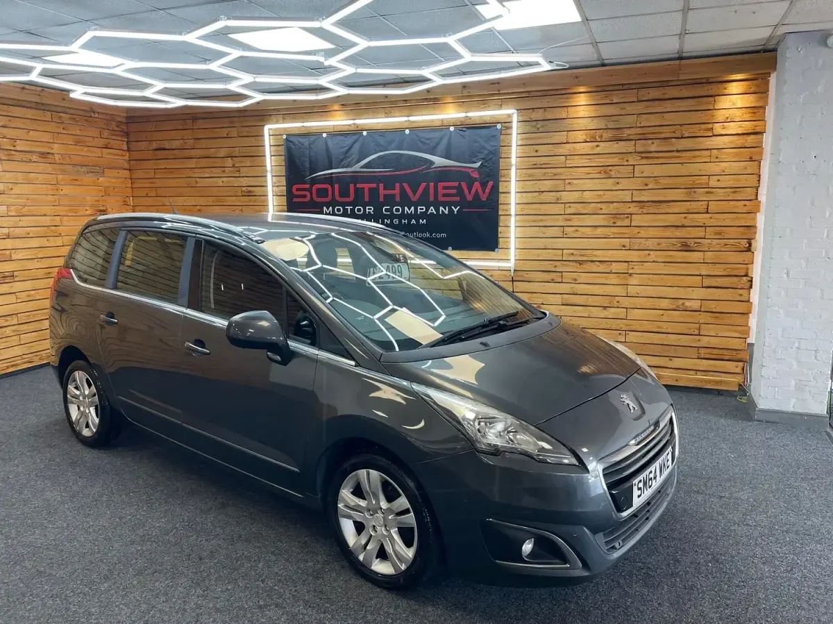 Used Peugeot 5008 Active 2015 Grey MPV