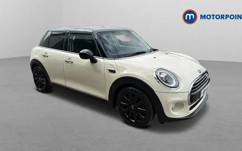 Used Mini Cooper Classic 136 HP (100 kW) 2020 Hatchback