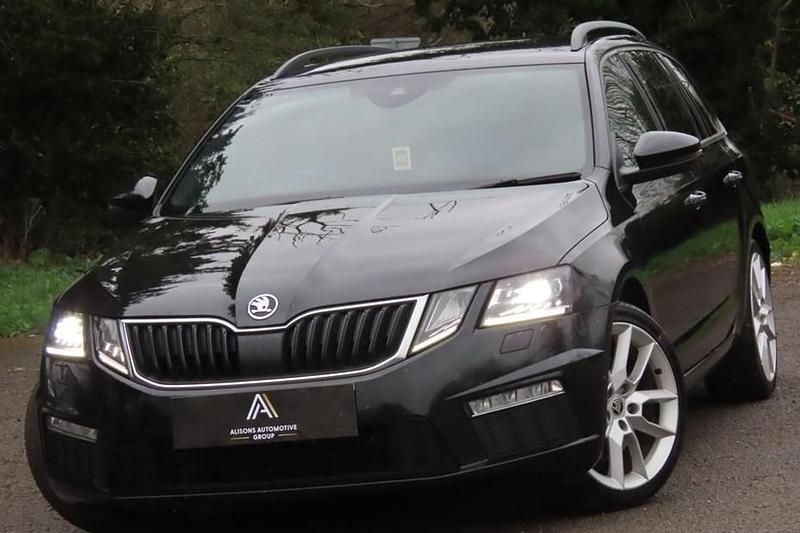 Used Skoda Octavia vRS 184 HP (135 kW) 2017 Black Estate