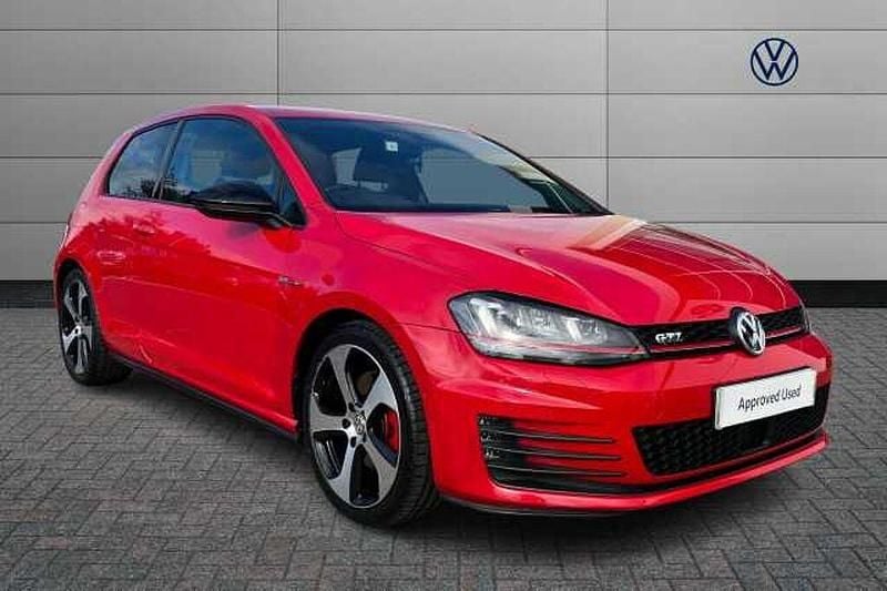 Used 2014 VW Golf VII Hatchback | £15,450 (A bit pricey) - Image 1/4
