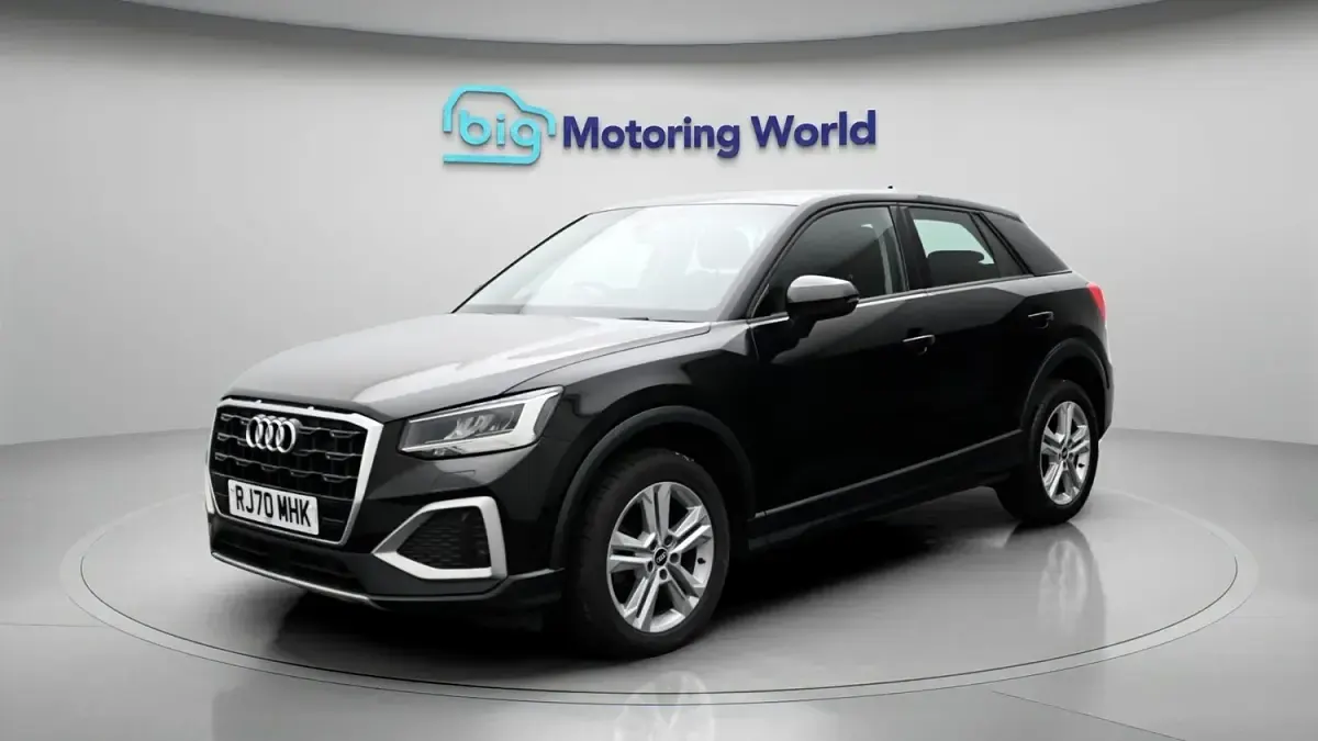 Begagnad Audi Q2 Sport 109 HK (80 kW) 2021 Svart SUV