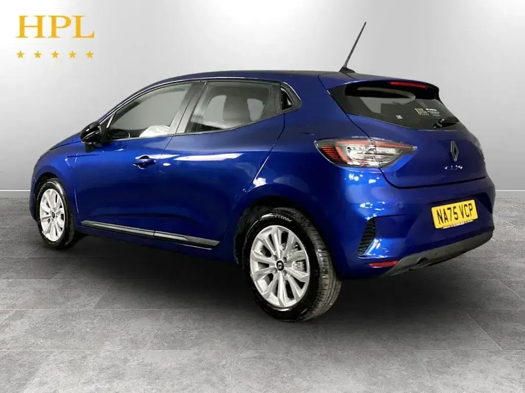 Used Renault Clio Evolution 90 HP (66 kW) 2025 Blue Hatchback