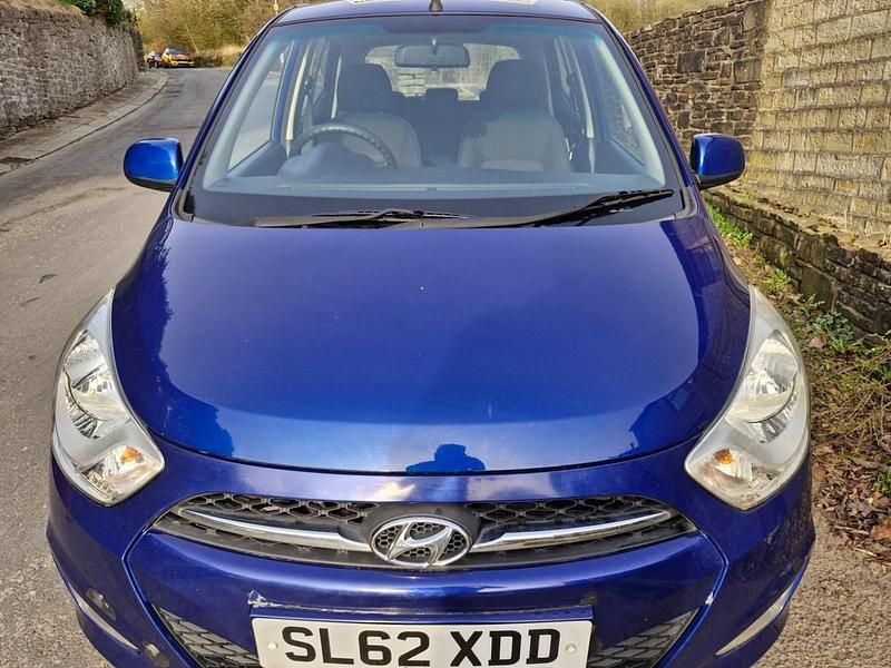 Used Hyundai i10 Active 85 HP (62 kW) 2012 Blue Hatchback