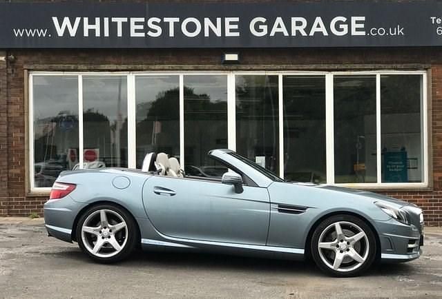 Used Mercedes SLK200 AMG 184 HP (135 kW) 2012 Silver Cabriolet