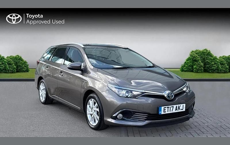 Other Used 2017 Toyota Auris Hybrid Business Edition Estate | £12,490 (Fair price) - Image 1/4