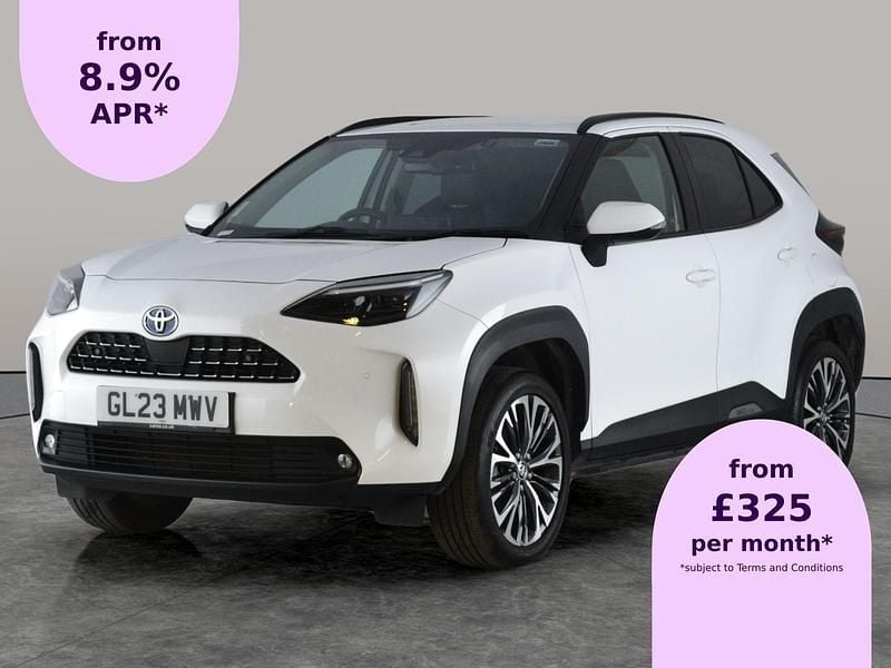 White Used 2023 Toyota Yaris Hybrid SUV | £22,475 (Fair price) - Image 1/2