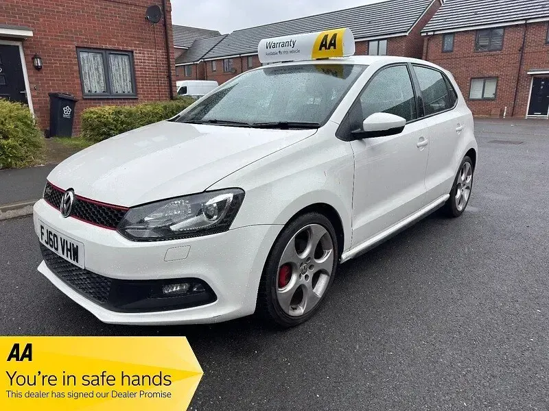 Used VW Golf VI GTI 2010 White Hatchback