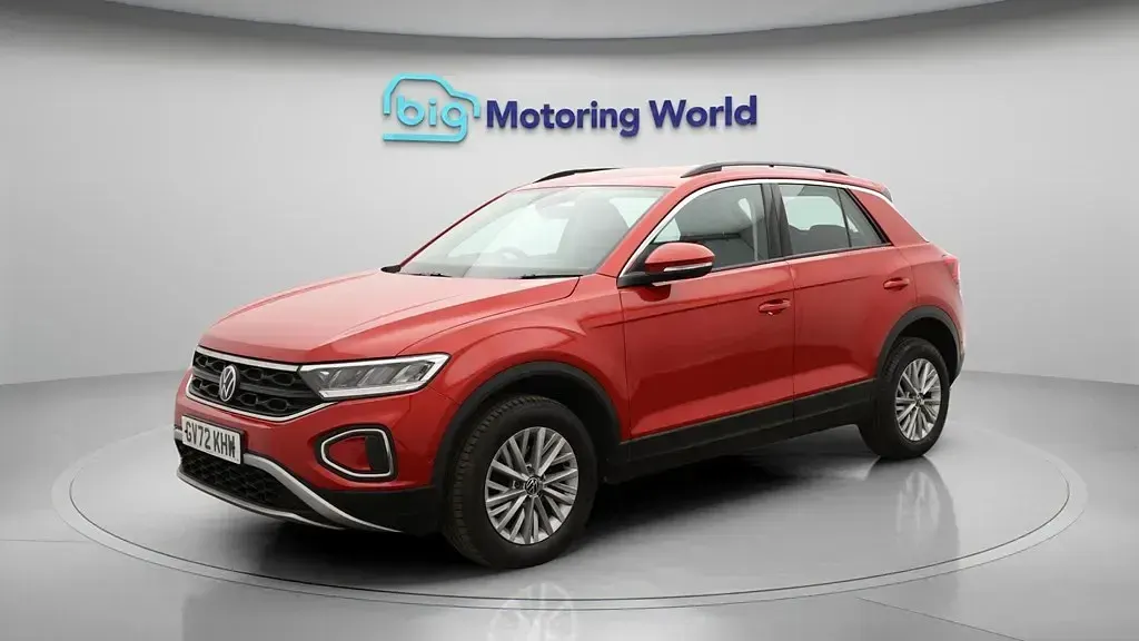 Usado VW T-Roc S 110 HP (80 kW) 2023 Vermelho SUV