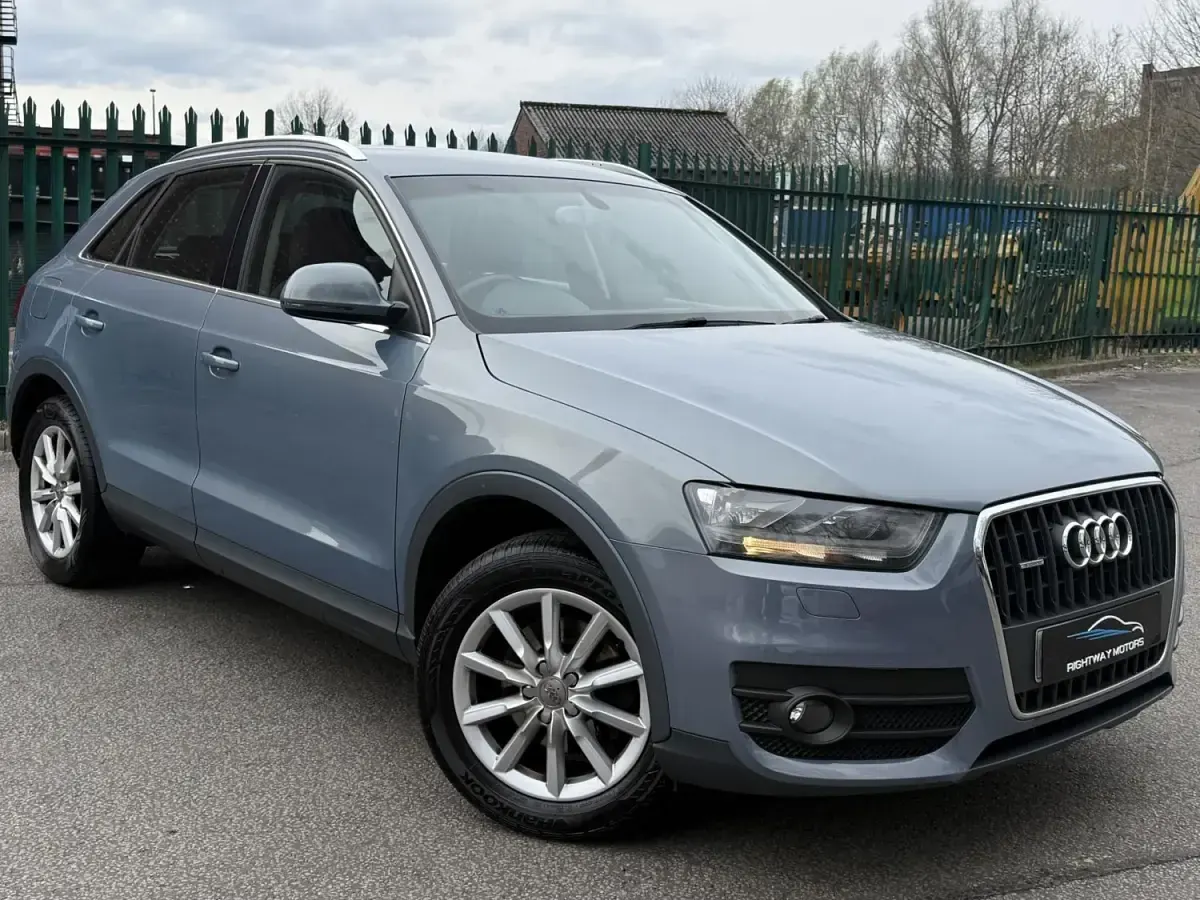 Second-hand Audi Q3 Performance 170 CP (125 kW) 2012 Albastru SUV