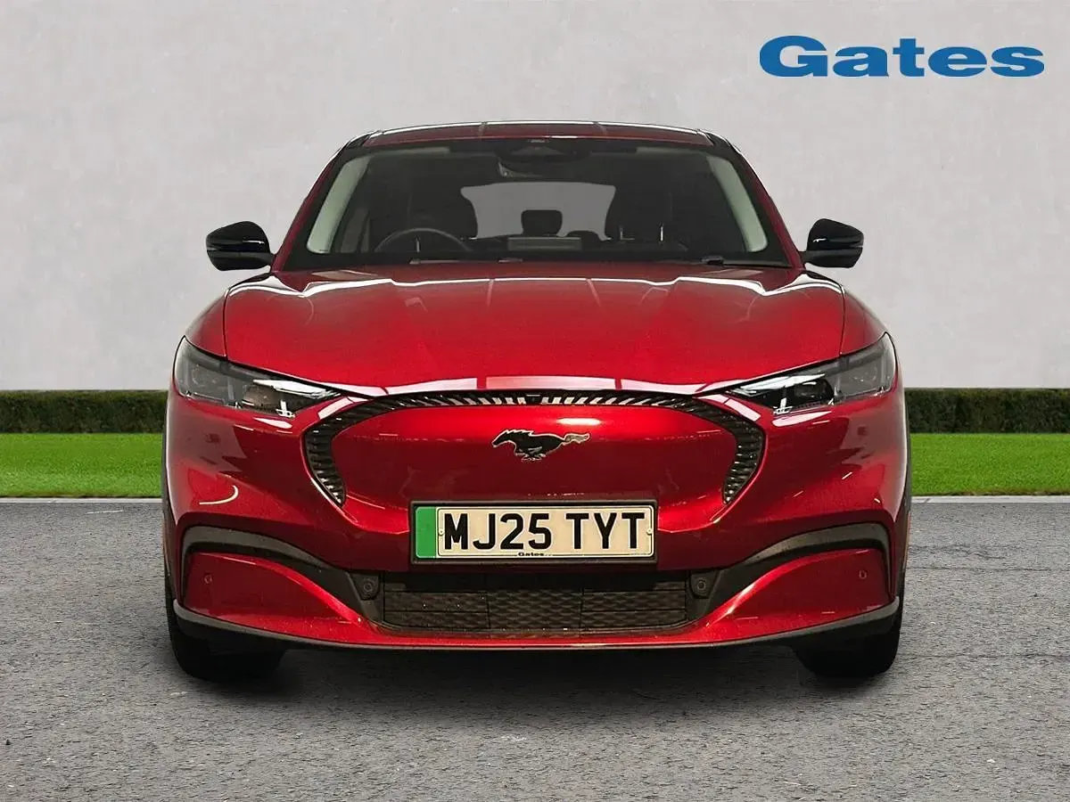 Used Ford Mustang Select 268 HP (197 kW) 2025 Red Hatchback