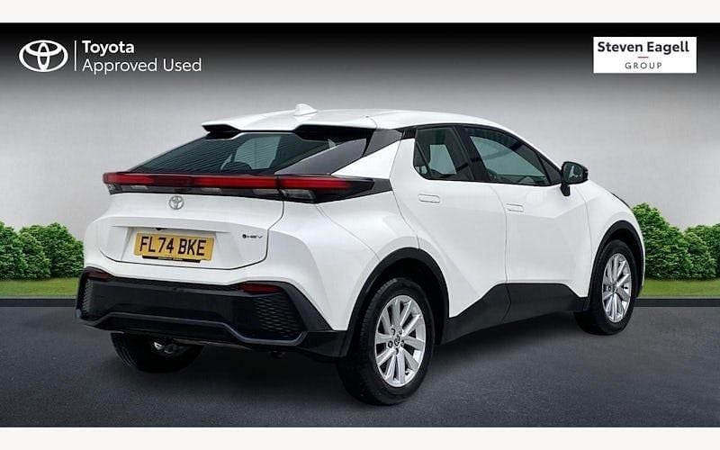 Used Toyota C-HR 140 HP (102 kW) 2026 SUV