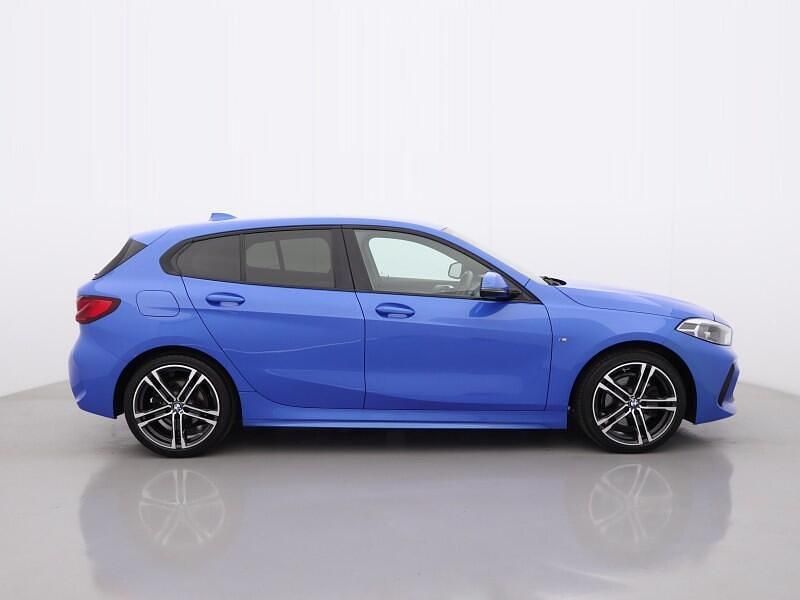 Used BMW 118 M Sport 138 HP (101 kW) 2020 Blue Hatchback