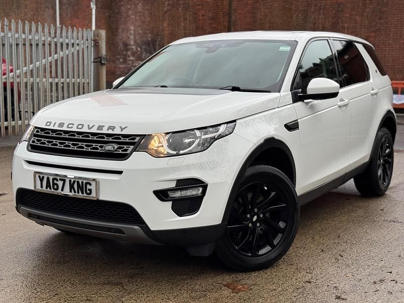 Used Land Rover Discovery Sport SE 180 HP (132 kW) 2017 White SUV